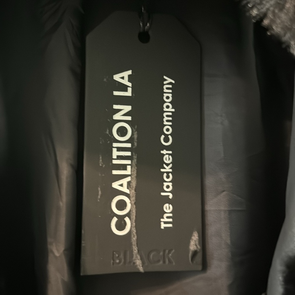 So soft faux fur Long Vest Sz S. Black Perfect condition! Stunning! - Picture 6 of 10